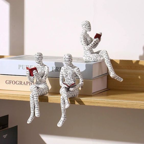 Liora | Creative and Elegant Art Sculpture