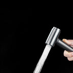 Graues Wandmontage-Bidet-Set mit Handbrause