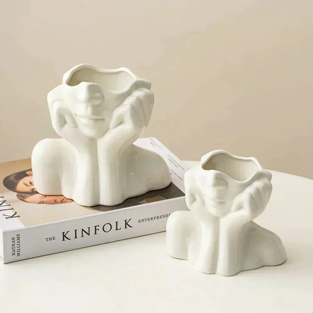 Liora | Distinctive Modern Ceramic Vases