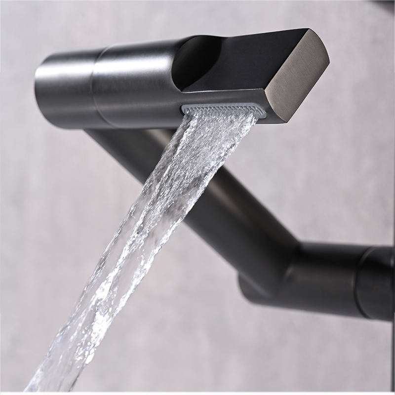Nerova | Smart Single-Hole Bathroom Faucet with Temperature Readout