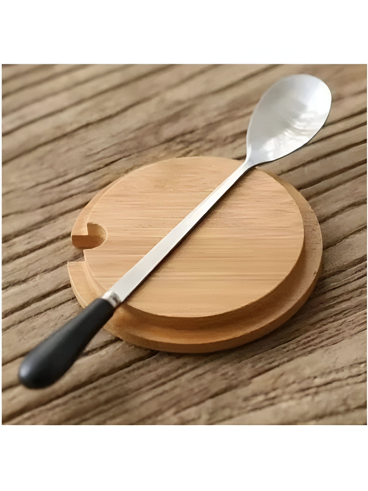 Keramische Kaffeetasse mit Holzgriff