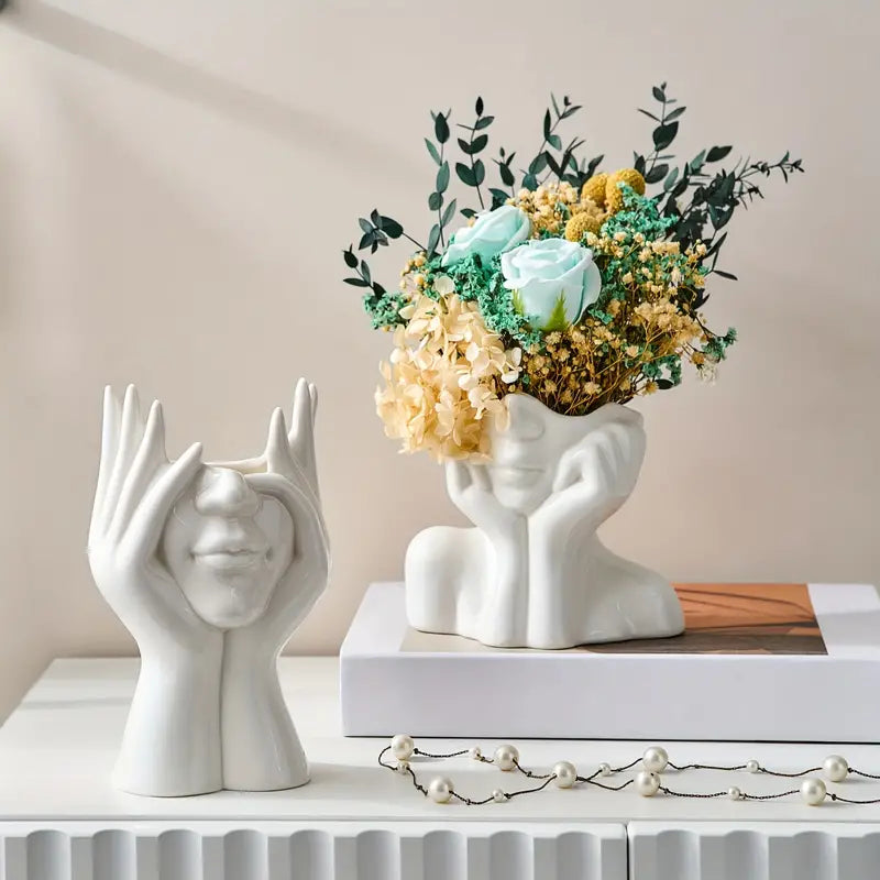 Liora | Distinctive Modern Ceramic Vases