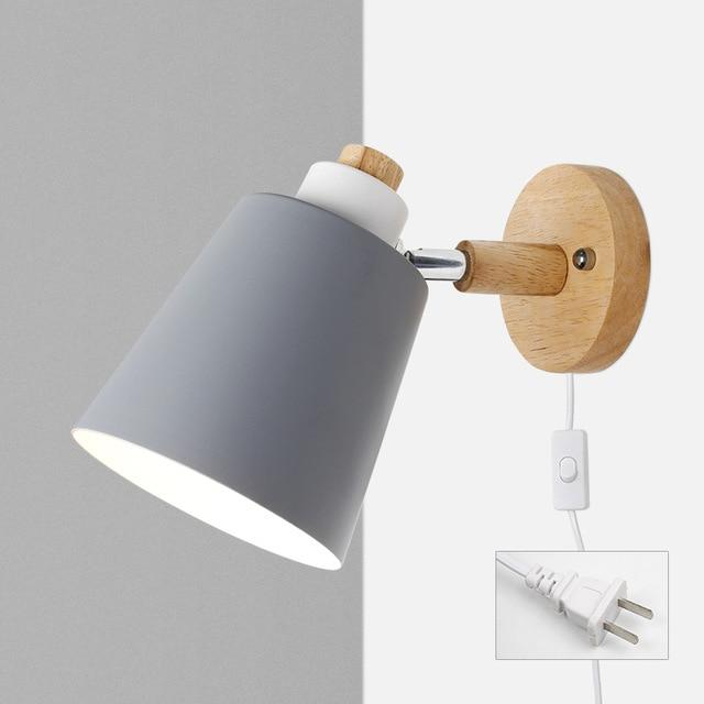 Plug-In Rotating Reading Light