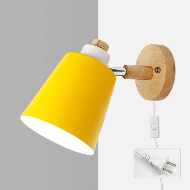 Plug-In Rotating Reading Light