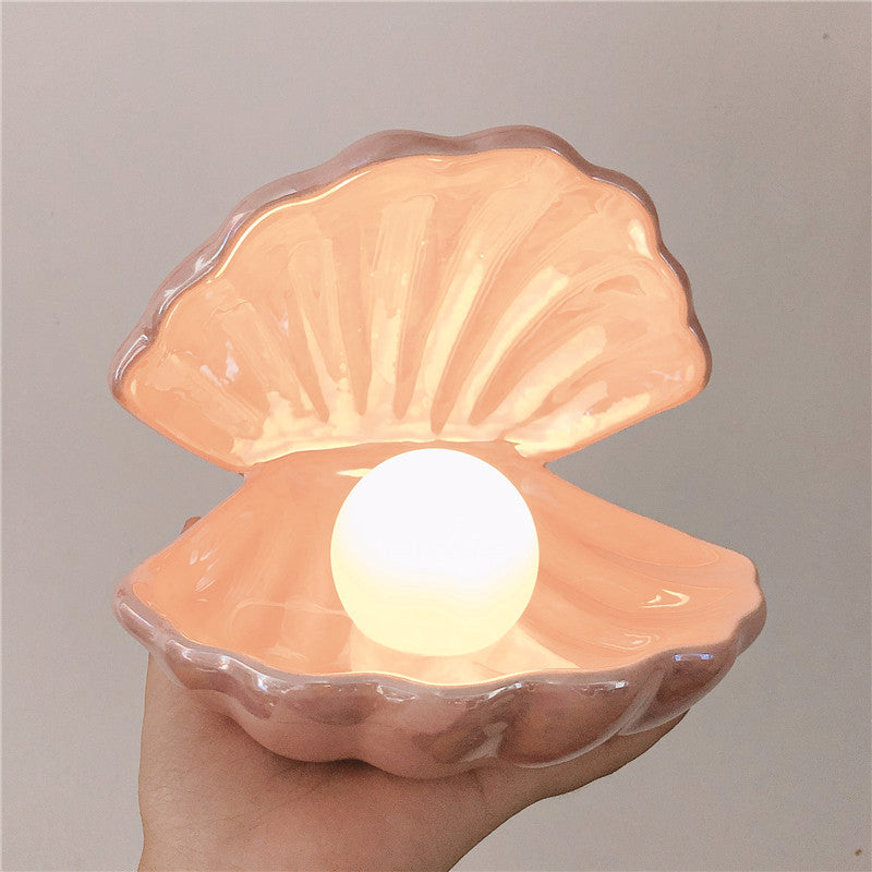 Mariselle | Pearl & Shell Desk Lamp